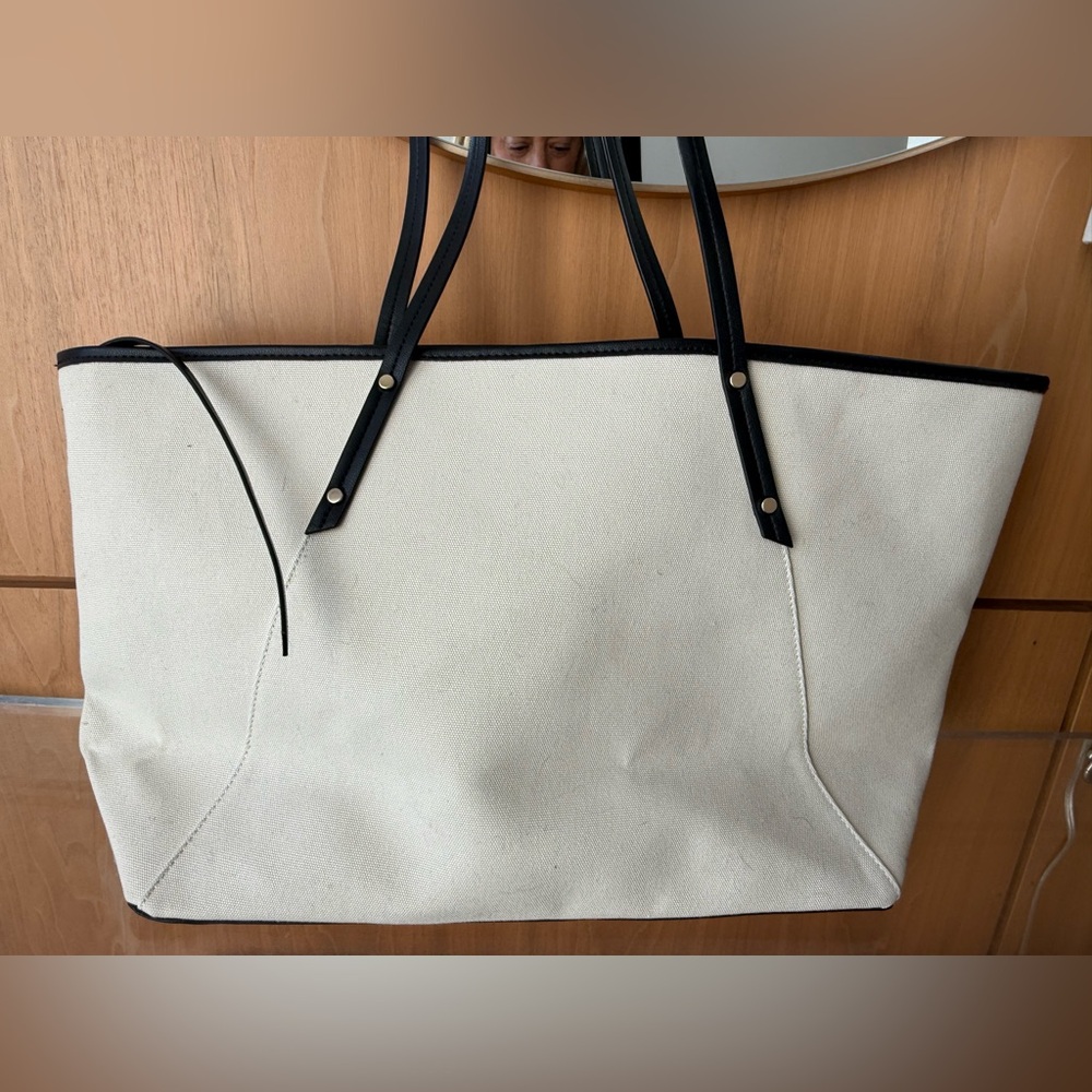 NWOT Elegant Black and Cream H&M Tote Bag